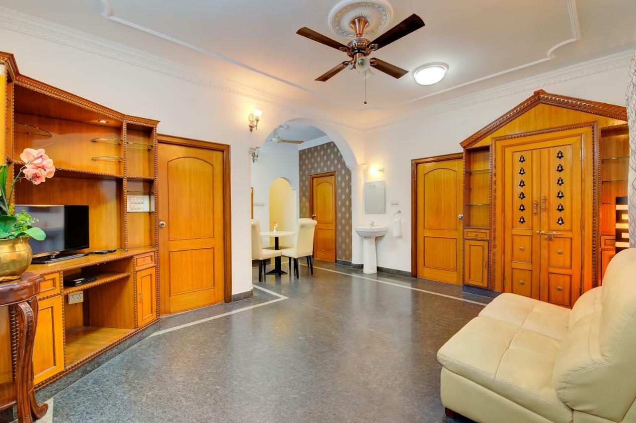 Treebo The Sai Leela Suites R T Nagar Bangalore Eksteriør bilde